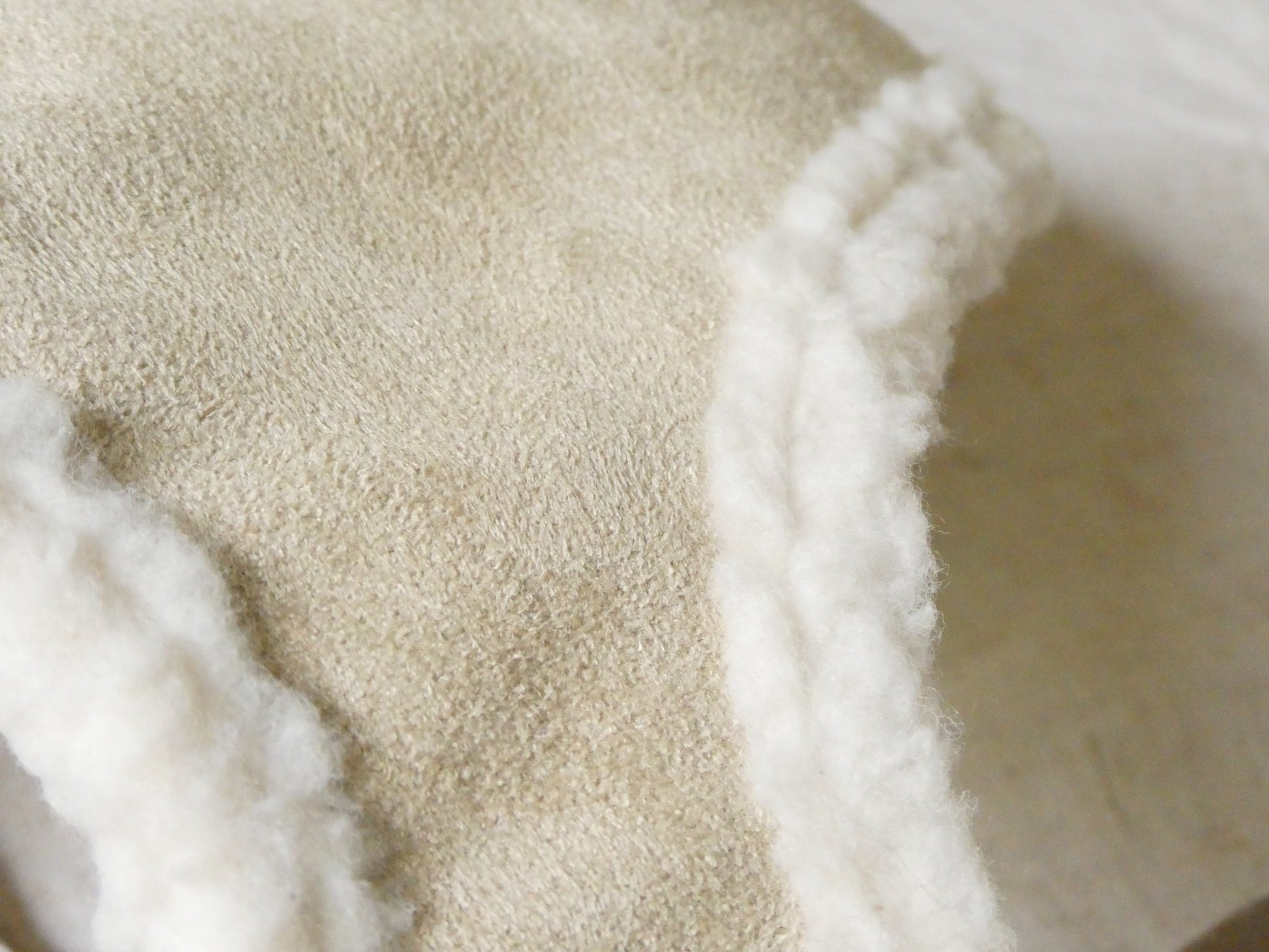 Beige Fur Harness Mijn winkel