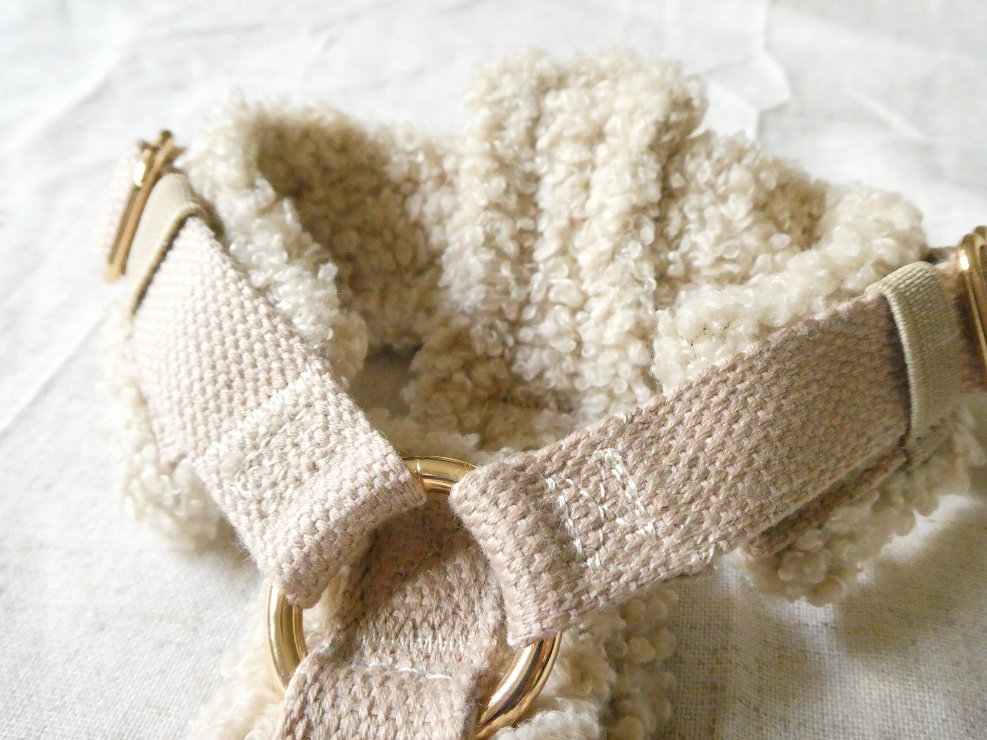 Teddy Harness Cashew Woofe