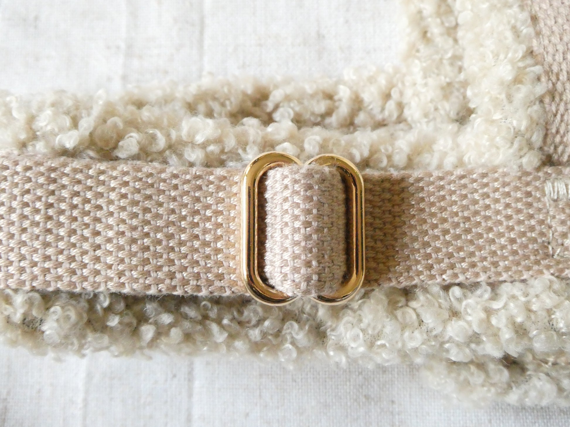 Teddy Harness Cashew Woofe